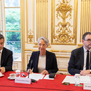 Gérald Darmanin, ministre de l'Intérieur, la Première ministre Elisabeth Borne et Aurélien Rousseau- La Première ministre Élisabeth Borne réunit le gouvernement à Matignon pour "définir les feuilles de route des différents ministres et partager la méthode gouvernementale". Paris. Le 27 mai 2022. © Jacques Wit / Pool / Bestimage 