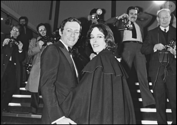 Maurice Ronet et Joséphine Chaplin en 1975.