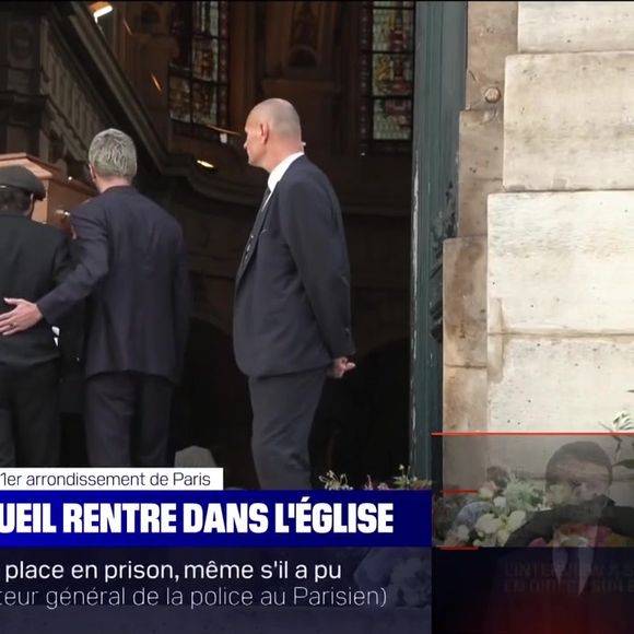 Charlotte Gainsbourg très affectée, soutenue par son clan, son compagnon Yvan Attal, son fils Ben Attal, et ses filles Alice et Jo Attal, lors des obsèques de Jane Birkin, à l'église Saint-Roch le 24 juillet 2023