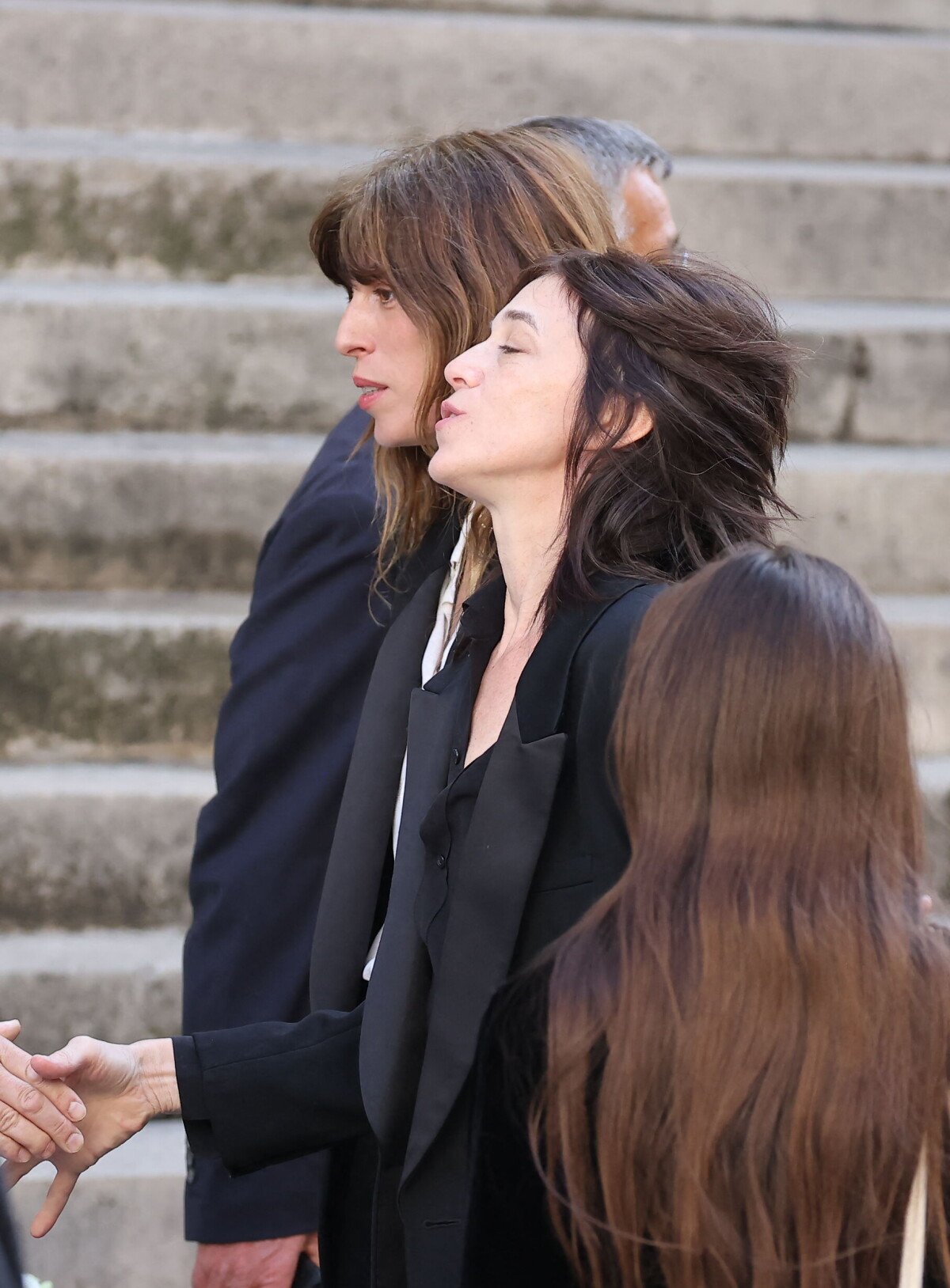 Photo : Lou Doillon, Charlotte Gainsbourg - Arrivées Des Célébrités Aux ...