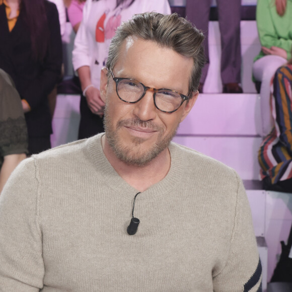 Mais à son grand dam, personne ne l'a pas sollicité pour en être aux commandes : "Je n'ai reçu aucun coup de fil et je ne suis même pas sûr qu'on ait pensé à moi."
Exclusif - Benjamin Castaldi - Enregistrement de l'émission "TPMP", présentée par C.Hanouna et diffusée en direct sur C8 le 11 mai 2023 © Jack Tribeca / Bestimage 