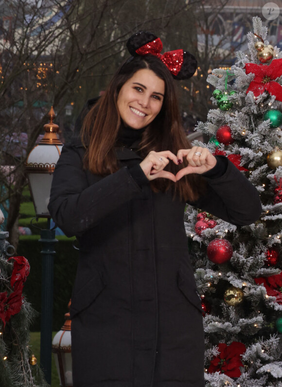 Karine Ferri - Les célébrités fêtent Noël à Disneyland Paris en novembre 2021 © Disney via Bestimage