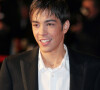 Pour rappel, le chanteur a brillamment remporté la quatrième saison de la "Star Academy" en 2004.
Grégory Lemarchal lors des NRJ Music Awards à Cannes le 21 janvier 2006
