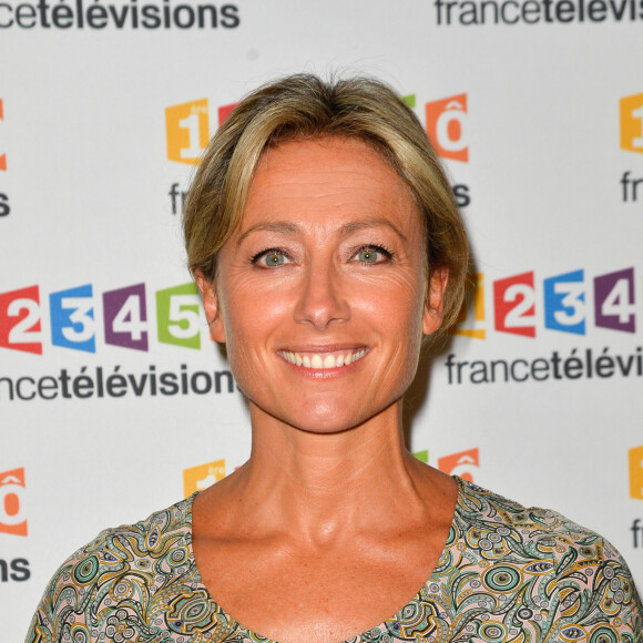 Anne-Sophie Lapix lors du photocall de la présentation de la nouvelle dynamique 2017-2018 de France Télévisions. Paris, le 5 juillet 2017. © Guirec Coadic/Bestimage