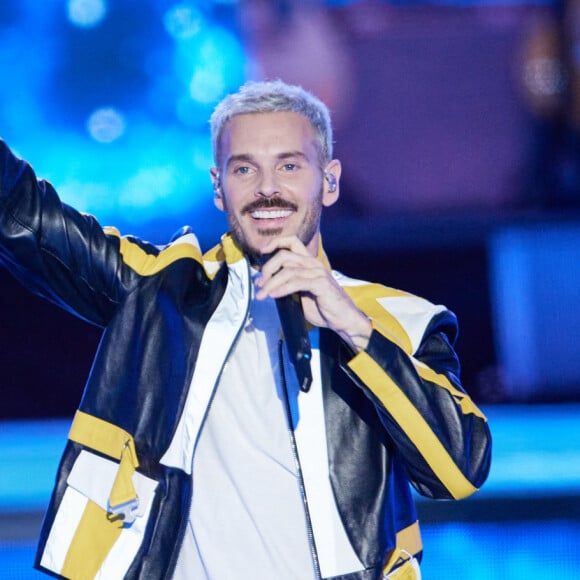 Le chanteur est en congés après avoir fait la tournée des festivals de musique estivaux.
Exclusif - M. Pokora (Matt Pokora) - Enregistrement de l'émission "La fête de la Musique" à Reims, diffusée en direct le 21 juin à 21h10 sur France 2 Une soirée inédite, mise en scène et chorégraphiée par K.Ouali, avec plus de 40 artistes en live. Ils seront accompagnés par les danseurs de la troupe du Paradis Latin et de l'Ecole de danse Studio 511. Une soirée de fête rythmée par des medleys, des duos exceptionnels, les tubes du moment et les talents d'aujourd'hui et de demain. France 2, la ville de Reims et la région Grand Est, vous donne rendez-vous le 21 juin à 21h10, en direct de Reims pour la Fête de la musique ! En partenariat et en simultané sur France Bleu © Cyril Moreau-Jack Tribeca / Bestimage 