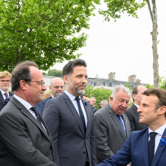 Ce barrage se trouve près de la commune du Tholonet, dans les gorges de l'Infernet.
Jean-Yves Le Drian, François Hollande, Hugues Renson, Gérard Larcher, Jean Castex et Emmanuel Macron - Cérémonie de commémoration de la 77ème de la Victoire du 8 mai 1945, à l'Arc de Triomphe, Paris le 8 mai 2022. © Jacques Witt / Pool / Bestimage