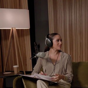 Quand ils se sont mariés, le 19 mai 2018, Meghan Markle et le prince Harry avaient reçu le soutien de Victoria et David Beckham.
Meghan Markle, duchesse de Sussex, enregistre des podcasts pour Spotify.