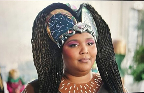 Lizzo est également accusé d'avoir créé un environnement de travail hostile
Lizzo et Jack Black font une apparition dans les derniers episodes de la saison 3 de la série "The Mandalorian". 