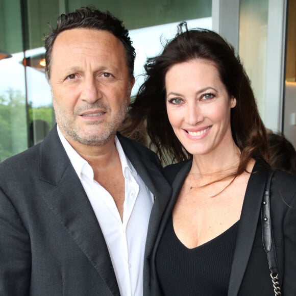 Manava, la fille d'Arthur et Mareva Galanter célèbre ses 8 ans !
Arthur et Mareva Galanter au déjeuner de la finale Messieurs de France Télévision (jour 15) sur la terrasse de France Télévision lors des Internationaux de France de Tennis de Roland Garros à Paris, France. © Bertrand Rindoff/Bestimage