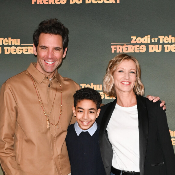 Mika, Yassir Drief et Alexandra Lamy à l'avant-première du film "Zodi et Téhu, frères du désert" au cinéma UGC Normandie à Paris, le 29 janvier 2023.