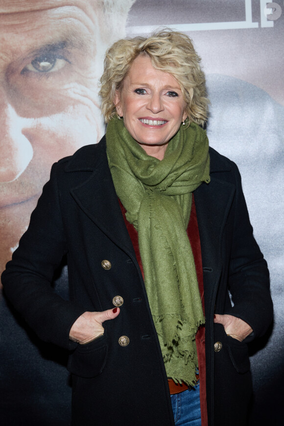 Ainsi, les deux femmes se retrouveront publiquement à l'écran pour discuter de l'émission.
Exclusif - Sophie Davant - Photocall - Spectacle symphonique Claude Lelouch "D'un film à l'autre" au Palais des Congrès de Paris le 14 novembre 2022. Pour Fêter ses 85 ans et 60 de carrière, Claude Lelouch a créé un ciné-concert, "Claude Lelouch - D'un film à l'autre", dans lequel la musique de ses films est jouée par l'orchestre philharmonique de Prague, au Palais des Congrès à Paris. Sur le gâteau, son chiffre fétiche : 13 car 85 ans (8+5 = 13). Claude Lelouch associe le 13 à toute sa vie professionnelle : sa société "Les films 13" et son cinéma, le "Club 13. © Moreau / Rindoff / Bestimage