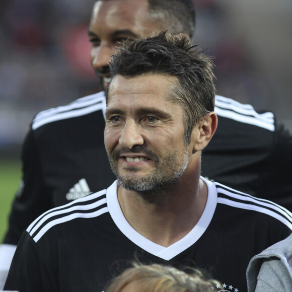 De belles vacances pour Tximista, qui est visiblement venu accompagner cette année !
Exclusif - Bixente Lizarazu - Match caritatif entre le Variétés Club de France et une sélection des anciens de l'Aviron Bayonnais au profit de 3 associations "Plus de Vie", "URMA" (Unité de recherche sur les mouvements anormaux de l'enfant) et l'association basque "Life is Rose"au stade Jean Dauger à Bayonne le 16 octobre 2019.
