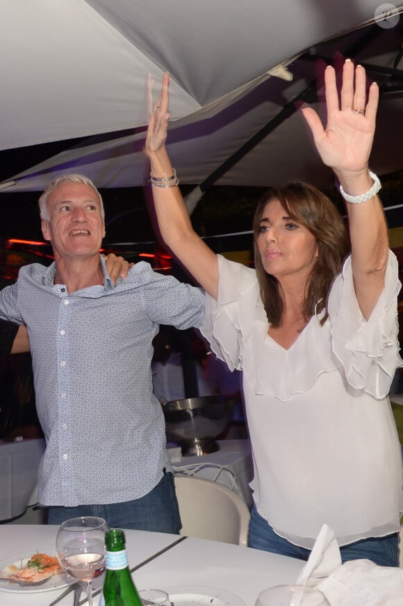 Didier Deschamps fête sa victoire avec sa femme Claude, Nagui et sa femme Mélanie Page et des amis à la Gioia et au VIP Room à Saint-Tropez, le 21 juillet 2018. © Rachid Bellak/Bestimage