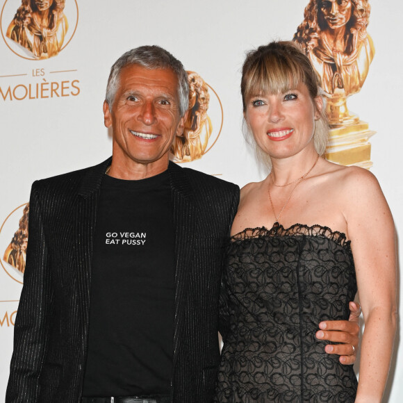 L'occasion de retrouver son grand copain Nagui et sa femme, Mélanie Page, qui était sur scène

Nagui et sa femme Mélanie Page au photocall de la 33ème cérémonie des Molières aux Folies Bergère à Paris le 30 mai 2022. © Coadic Guirec / Bestimage