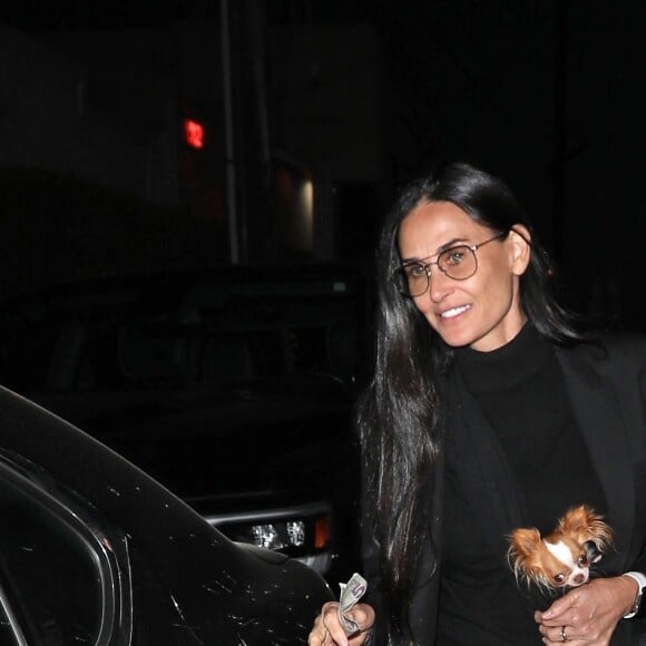 Exclusif - Demi Moore à la sortie du restaurant "Giorgio Baldi" à Los Angeles, le 22 avril 2023. 