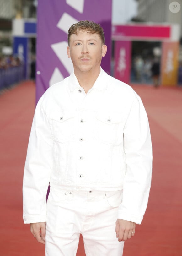 Eddy de Pretto - Arrivées à la première du film "Armaggedon Time" lors de la 48ème édition du Festival du Cinéma Américain de Deauville, France, le 3 septembre 2022. © Denis Guignebourg/Bestimage 