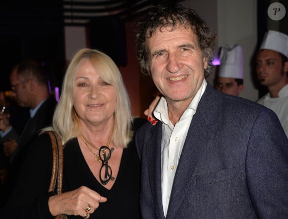 Gérard Leclerc et sa femme Julie - Cocktail pour le lancement du livre "Les bonnes chansons ne meurent jamais" de J. Sanchez au NoLita à Paris, le 4 novembre 2015. © Veeren/Bestimage