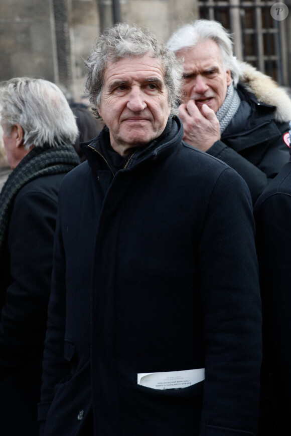 François-Eric Gendron, Gérard Leclerc - Sorties des obsèques de Philippe Tesson en l'église Saint-Germain des-Prés à Paris le 10 février 2023. © Christophe Clovis / Bestimage 