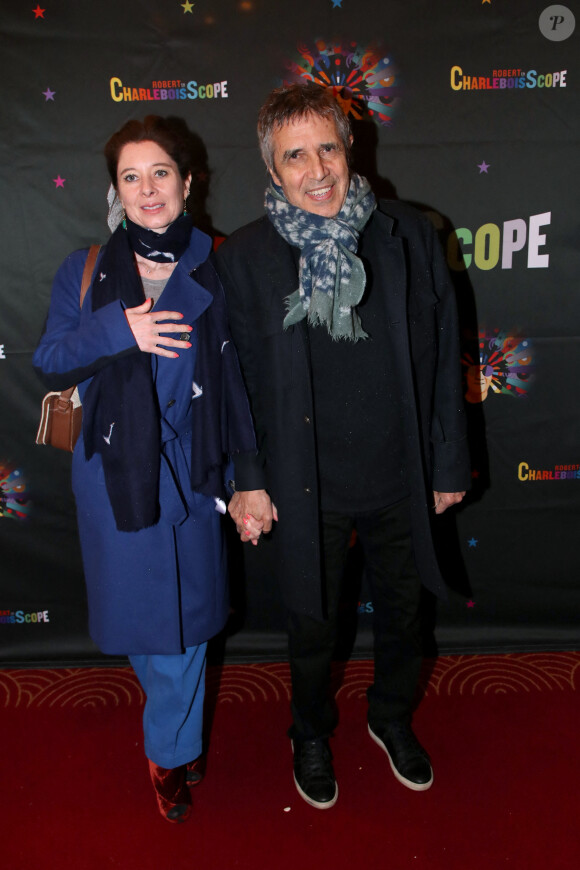 Exclusif - Julien Clerc et sa femme Hélène Grémillon - Célébrités au Concert de Robert Charlebois, « Robert en CharleboisScope » au Grand Rex à Paris France, le 1er Avril 2023. © Bertrand Rindoff / Bestimage  Exclusive - No web en Suisse / Belgique Celebs attend Robert Charlebois performs in his « Robert en CharleboisScope » Concert at the Grand Rex in Paris, France on April 01, 2023. 