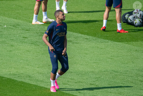 Kylian Mbappe (Paris SG) - Entraînement des joueurs du Paris Saint-Germain à Poissy le 20 juillet 2023.