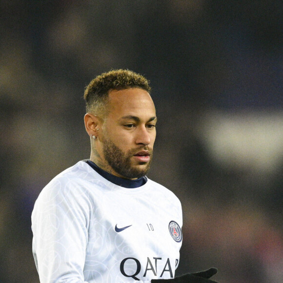 Echauffement des joueurs du PSG Neymar Jr (PSG) - Match de 8ème de finale aller de la Ligue Des Champions 2023 (LDC) "PSG - Bayern Munich (0-1)" au Parc Des Princes, le 14 février 2023.
