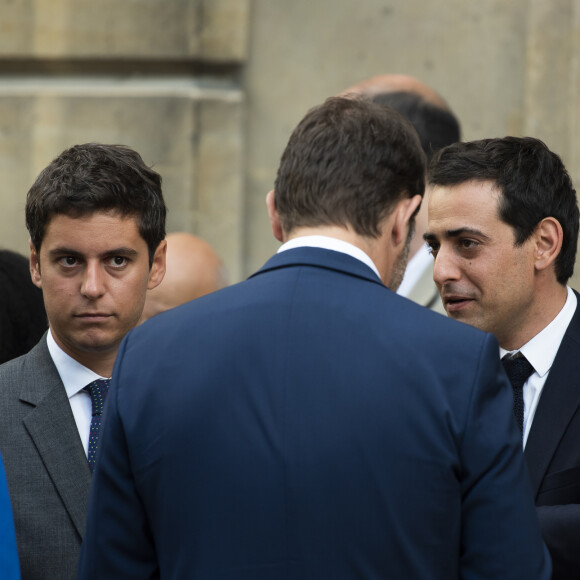 Pacsé à Stéphane Séjourné depuis 2017, Gabriel Attal se livre à une petite confidence
Christophe Castaner, ministre de l'Intérieur, Stephane Sejourne et Gabriel Attal lors du discours aux armées d'Emmanuel Macron à l'Hôtel de Brienne, siège du ministère des Armées. Emmanuel Macron a annoncé la création d'un commandement de l'espace, qui sera créé à l'automne au sein de l'armée de l'Air. Paris, le 13 juillet 2019. Eliot Blondet/Pool/Bestimage 