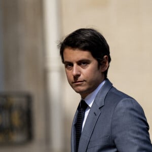 Gabriel Attal - ministre de l Education nationale et de la Jeunesse - Arrivées au conseil des ministres au palais présidentiel de l'Elysée à Paris, France, le 21 juillet 2023. La présidence française a officialisé le remaniement du gouvernement français le 20 juillet 2023 avec huit nouveaux membres d'un gouvernement qui compte 41 ministres au total. © Jean-Baptiste Autissier/Panoramic/Bestimage 