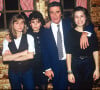 En 1965, l'ex de Claude François et le chanteur vont même devenir parents d'une petite Jennifer
Gilbert Bécaud et ses filles, Anne, Jennifer et Emily