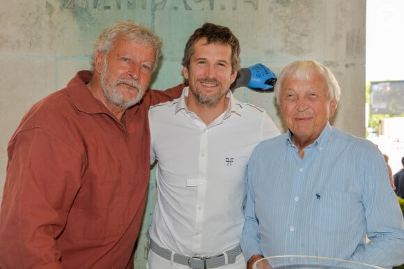 Un été difficile pour la famille Canet...
Exclusif - Joël Dupuch, Guillaume Canet et son père Philippe Canet - People dans la tente VIP - Longines Paris Eiffel Jumping au Champ de Mars à Paris, le , le 7 juillet 2019. © Veeren Ramsamy/Bestimage 