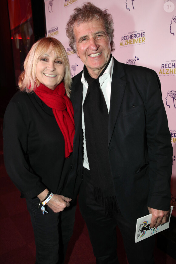 Julie Leclerc et son mari Gérard Leclerc - Photocall du XVème gala pour la Fondation Recherche Alzheimer à l'Olympia à Paris le 14 mars 2022. Sous la direction artistique de P. Souchon, des grands noms de la chanson française se mobilisent autour d'un concert sur le thème "2 générations chantent pour la 3ème". L'intégralité des bénéfices de cette soirée servira à financer la recherche sur la maladie d'Alzheimer. © Bertrand Rindoff/Bestimage