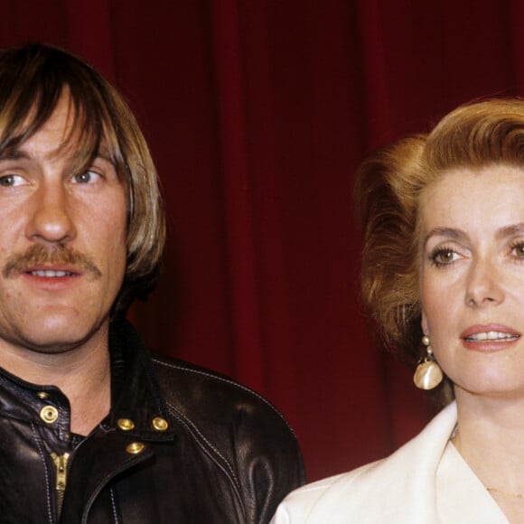 En France, au festival de Cannes, Gérard Depardieu et Catherine Deneuve en 1984 © Michel Croizard via Bestimage