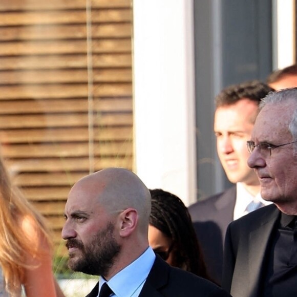 Taylor Swift - Célébrités au Mariage de Margaret Qualley (fille d'A. MacDowell) et Jack Antanoff à Beach Haven, États Unis le 19 Août 2023. 