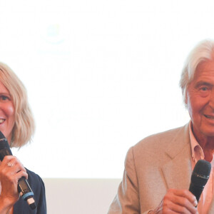 Sandrine Kiberlain et Pierre Cornette de Saint-Cyr - Vente aux enchères "Les Vendanges Solidaires Barriére" au Fouquet's, Hôtel Barrière à Paris le 18 juin 2018. © Coadic Guirec/Bestimage