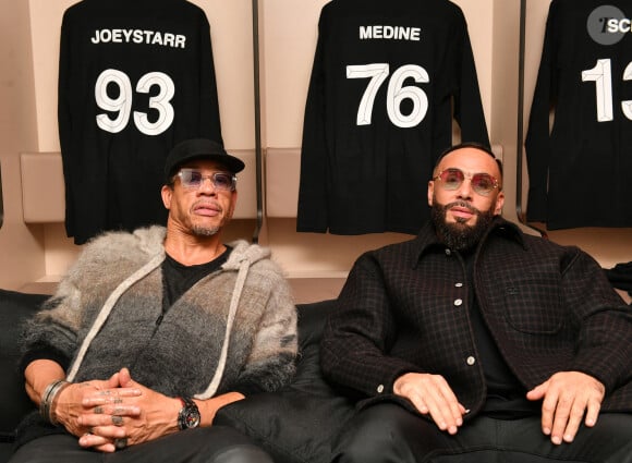 Exclusif - JoeyStarr et Medine - Les invités de Sofiane Pamart en backstage de son concert à l'Accor Arena (Bercy) à Paris le 17 novembre 2022. © Veeren / Bestimage 