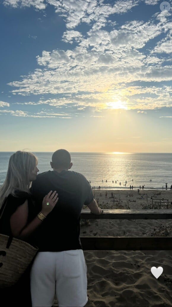 Le couple s'est également rendu en bord de plage pour profiter d'un moment à deux
 