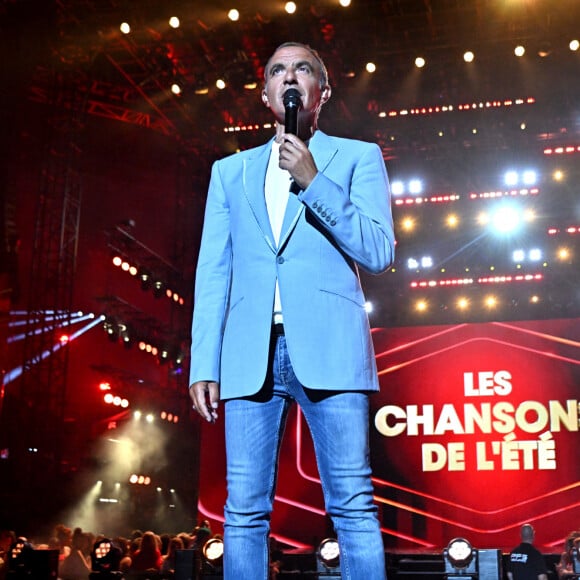 "Ma fille m'y a emmené de force", a-t-il confié à propos du concert de Tokyo Hotel.
Exclusif - Enregistrement de l'émission "Les chansons de l'été" dans les Arènes de Nîmes, présentée par N.Aliagas et diffusée le 17 juin sur TF1 © Bruno Bebert-Christophe Clovis / Bestimage