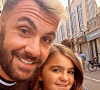 Laurent Ournac a posé aux côtés de sa fille avec sa nouvelle coupe de cheveux mardi 29 août 2023 sur Instagram
Laurent Ournac (blond) et sa fille.