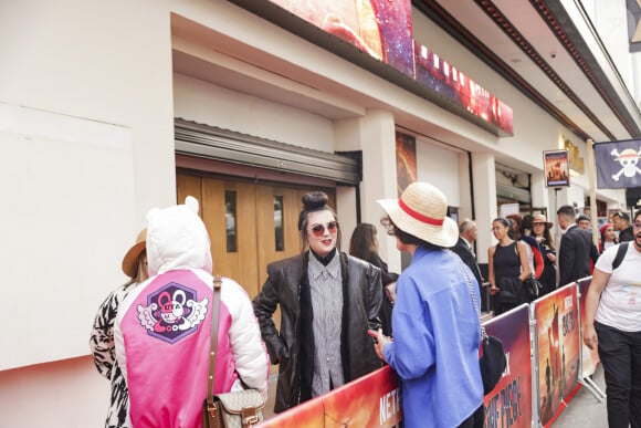 Arrivée de Hoshi et de sa compagne et manageuse Gia Martinelli à l'avant première Netflix One Piece au Grand Rex - Paris le 29/08/2023 - © Jack Tribeca / Bestimage 