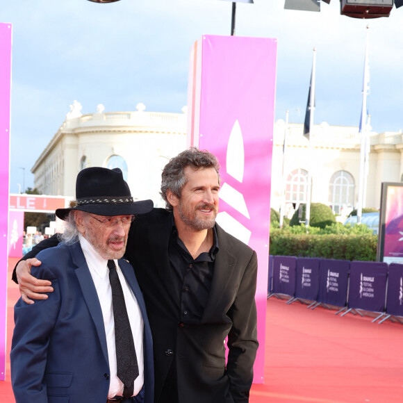 Guillaume Canet (président du Jury) et Jerry Schatzberg - Les célébrités arrivent à la cérémonie d'ouverture du 49ème Festival du Cinema Americain de Deauville, France, le 1er septembre 2023. © Denis Guignebourg/Bestimage 