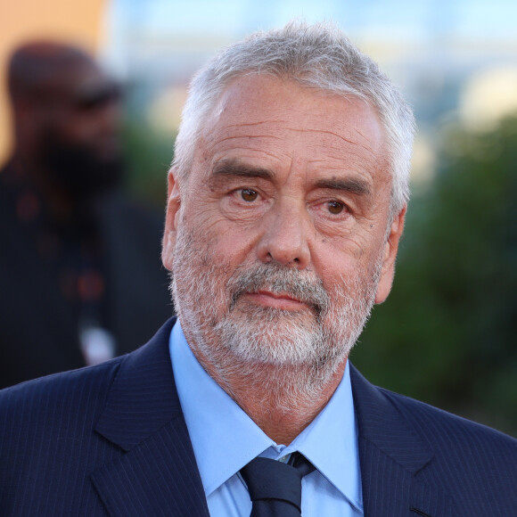 Luc Besson à la première du film "Dogman" lors du 49ème Festival du Cinema Americain de Deauville, France, le 2 septembre 2023. © Denis Guignebourg/BestImage 