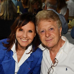 Denise Fabre, adjointe au maire de la ville de Nice, et son mari, Francis Vandenhende durant "Lou Festin Nissart" autour de Christian Estrosi, le maire de Nice au jardin Albert 1er à Nice, le 30 août 2019.