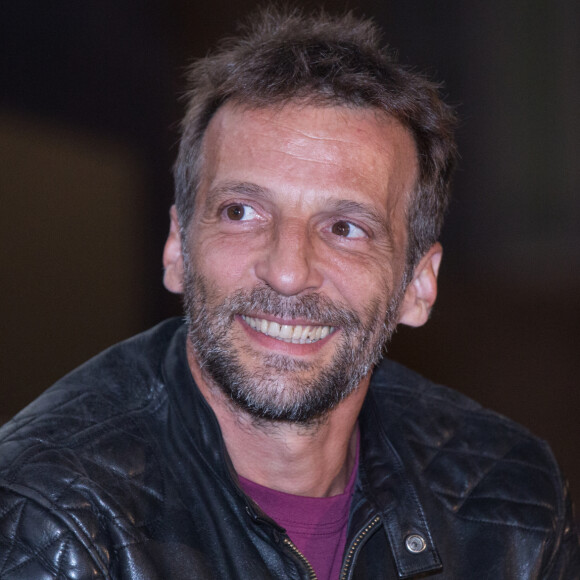 Mathieu Kassovitz participe au festival "Il Cinema in Piazza" à Rome. A cette occasion, le réalisateur et acteur français a raconté la genèse du film à succès "La Haine", qui l'a fait connaître en 1995. Rome. Le 28 juillet 2019. 