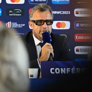 C'est ainsi que le patron de l'équipe a remercié sur Instagram le sauveur d'Helena Noguerra, qui lui a permis de se rendre au stade de France
Fabien Galthié (entraîneur France) - Conférence de presse de l'équipe de France de Rugby à Paris le 6 septembre 2023. © Federico Pestellini / Panoramic / Bestimage