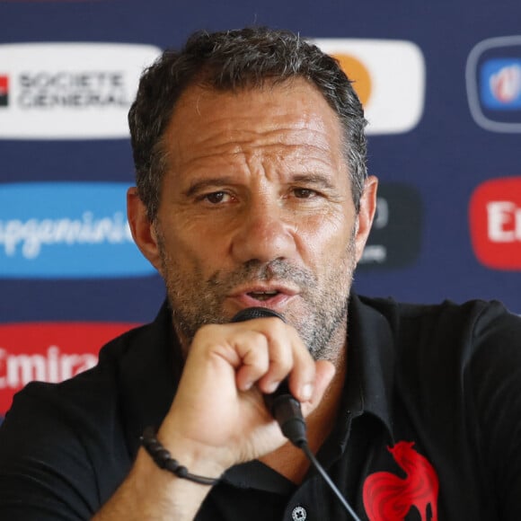 Un premier match qui s'est soldé par la victoire de la France sur la Nouvelle-Zélande
Le sélectionneur de l'équipe de France Fabien Galthié lors d'une conférence de presse à la Maison de l'Europe à Rueil Malmaison, France, le 4 septembre 2023. © Michael Baucher/Panoramic/Bestimage