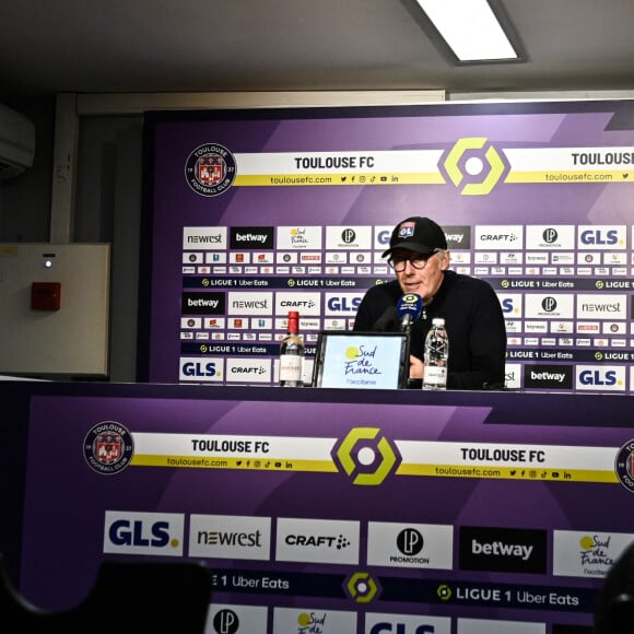 Conference de presse apres match Laurent Blanc (ol) lors du match de championnat de Ligue 1 Uber Eats opposant le Toulouse FC (TFC) à l'Olympique Lyonnais (OL) au Stadium TFC à Toulouse, France, le 14 avril 2023. L'OL a gagné 2-1. © Thierry Breton/Panoramic/Bestimage 