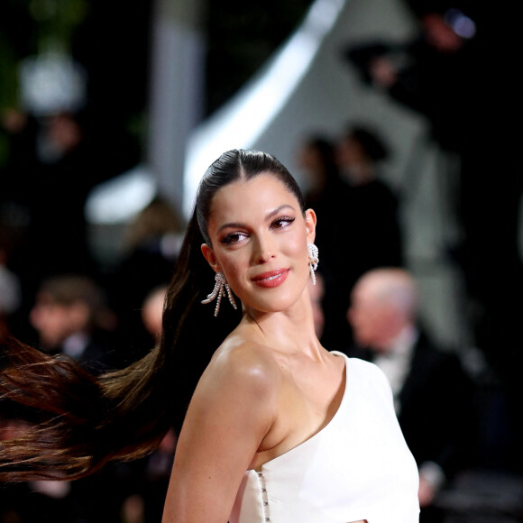 Iris Mittenaere - Montée des marches du film " Le retour (Homecoming) " lors du 76ème Festival International du Film de Cannes, au Palais des Festivals à Cannes. Le 17 mai 2023 © Jacovides-Moreau / Bestimage 