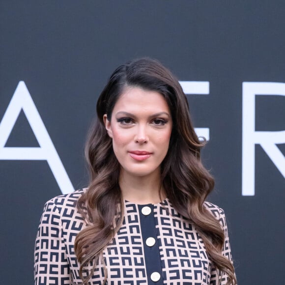 En cause : son annonce à "suspense" jugée "surcotée".
Iris Mittenaere - Les célébrités au défilé "Elisabetta Franchi" prêt-à-porter automne-hiver 2023/2024 lors de la Fashion Week de Milan (MFW), le 25 février 2023. 