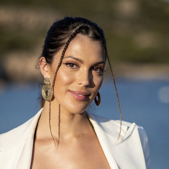 Iris Mittenaere - Front row et people lors du défilé Etam Croisière 2022 au Domaine de Murtoli, Corse le 12 mai 2022. © Cyril Moreau / Bestimage 