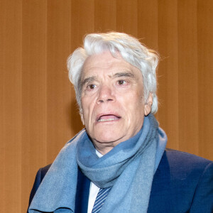 L'ancien footballeur s'est étonné de l'idée du fils de Bernard Tapie, qui veut construire une statue de son père devant le stade Vélodrome
Bernard Tapie - Affaire Tapie : plaidoirie des avocats de la défense, Tribunal de Paris , 11ème chambre correctionnelle, 2ème section, Paris le 4 avril 2019. Lundi 1er Avril, le ministère public a requis 5 ans ferme pour Tapie et 3 ans pour S.Richard dont 18 mois avec sursis et interdiction d'exercer toute fonction publique pendant 5 ans. B.Tapie et le PDG d'Orange, S.Richard, seront les prévenus du procès pénal de l'arbitrage rendu en 2008 en faveur de l'ancien homme d'affaires, dans son contentieux avec le Crédit Lyonnais sur la vente du fabricant d'équipements de sport allemand Adidas en 1993, qui s'est ouvert le 11 mars 2019. L'homme d'affaires et patron du groupe de médias "La Provence", qui lutte à 76 ans contre un cancer de l'estomac, n'a fait aucune déclaration à son arrivée au tribunal. Après dix ans de péripéties judiciaires, B.Tapie, est jugé pour escroquerie et détournement de fonds publics; S.Richard, 57 ans, qui était alors directeur de cabinet de la ministre de l'Economie C.Lagarde, est jugé pour complicité. ©Pierre Perusseau / Bestimage