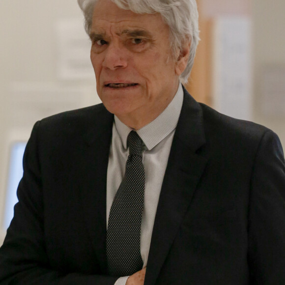Bernard Tapie - Arrivées au Tribunal de Paris, Batignolles - 11e chambre correctionnelle, 2e section pour le procès de Bernard Tapie le 18 mars 2019. B.Tapie et le PDG d'Orange, S.Richard, seront les prévenus vedettes du procès pénal de l'arbitrage rendu en 2008 en faveur de l'ancien homme d'affaires, dans son contentieux avec le Crédit lyonnais sur la vente du fabricant d'équipements de sport Adidas en 1993, qui s'est ouvert ce lundi 11 mars dans l'après-midi. L'homme d'affaires et patron du groupe de médias "La Provence", qui lutte à 76 ans contre un cancer de l'estomac, n'a fait aucune déclaration à son arrivée au tribunal. Après dix ans de péripéties judiciaires, Bernard Tapie, 76 ans, est jugé pour escroquerie et détournement de fonds publics ; Stéphane Richard, 57 ans, qui était alors directeur de cabinet de la ministre de l'Economie Christine Lagarde, pour complicité. © CVS / Bestimage